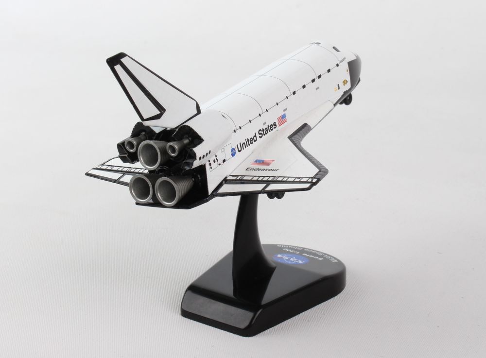 Space Shuttle Endeavour 1:300 Die-Cast Model