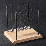 Newton's Cradle 18cm