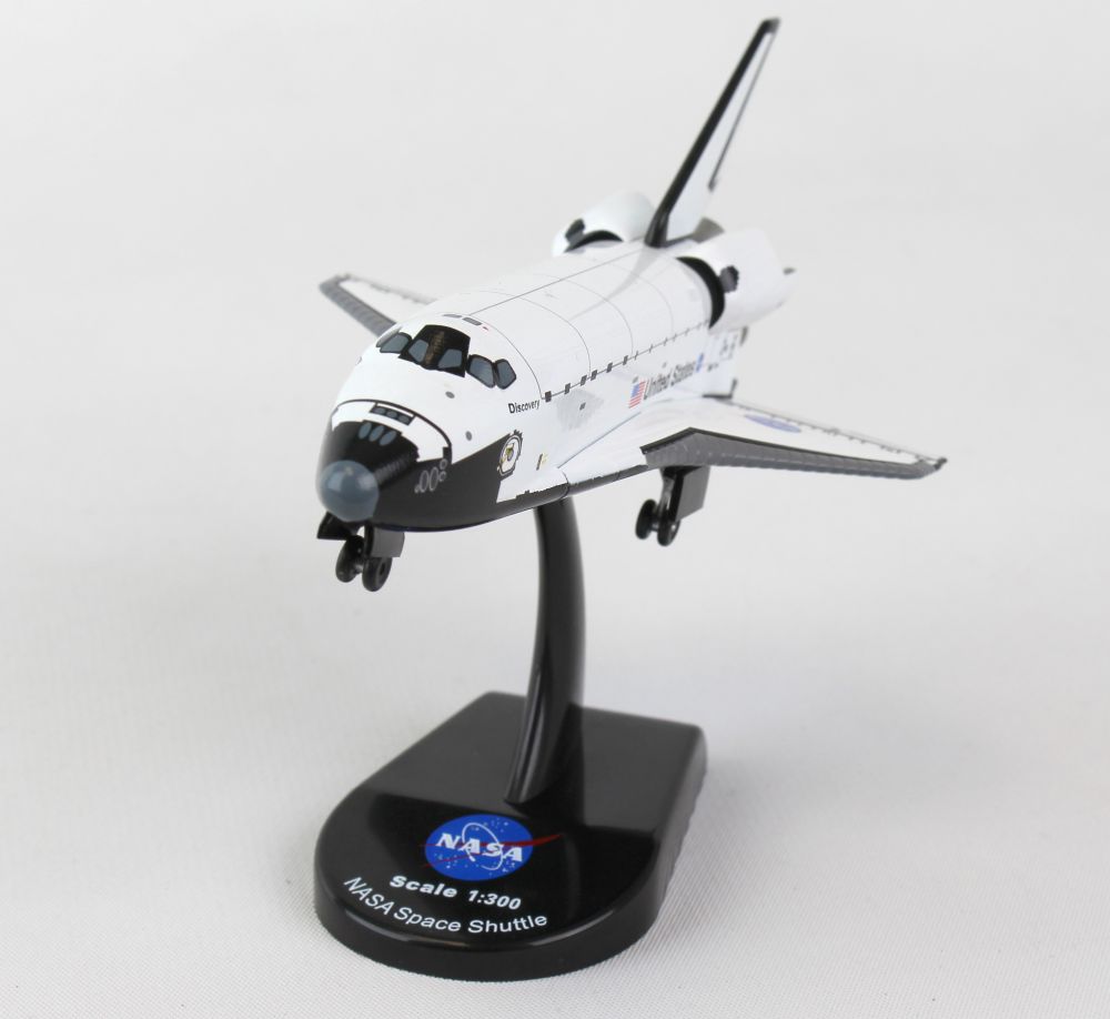 Space Shuttle Discovery 1:300 Die-Cast Model