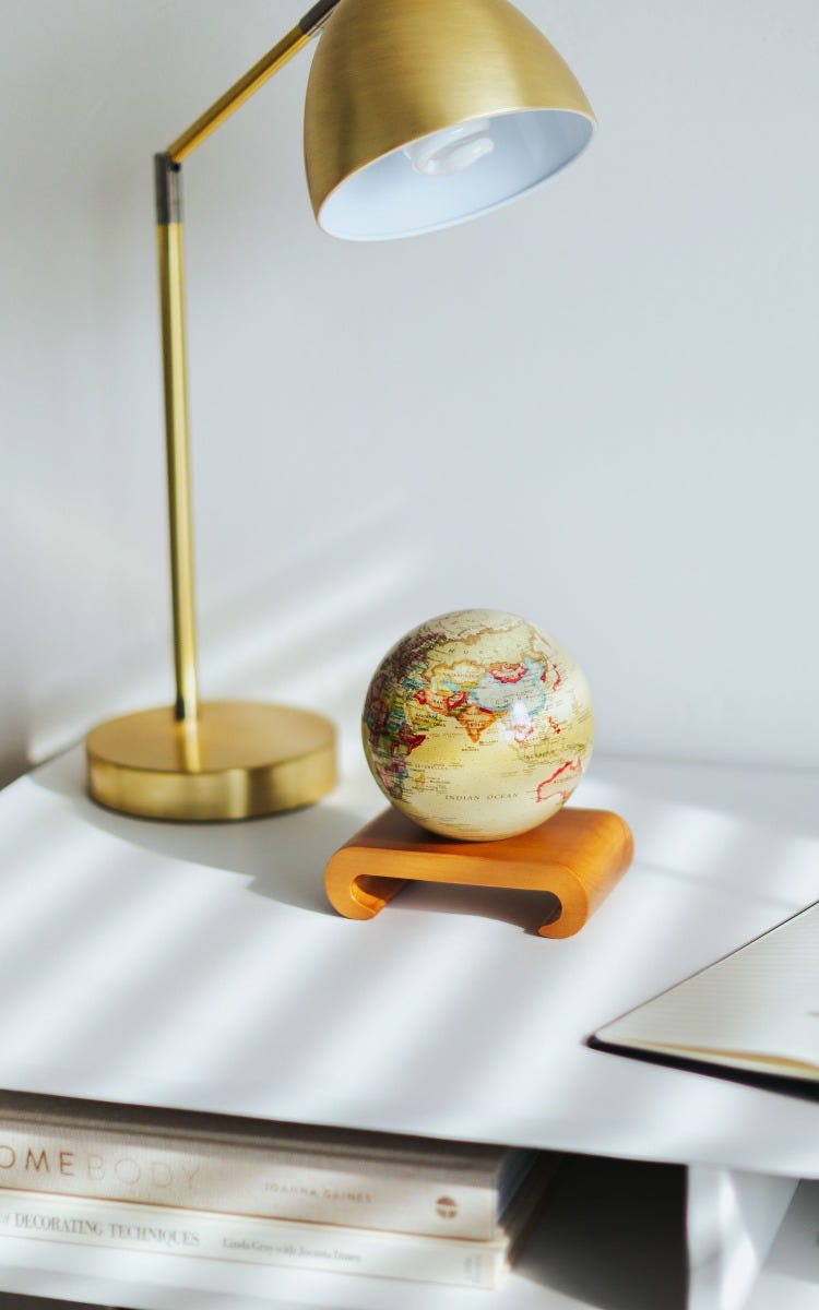 MOVA Globe: Antique Beige